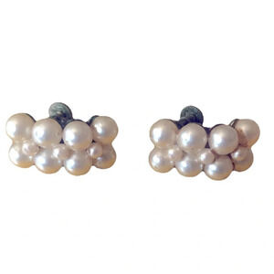 Vintage pearl screw-in earrings